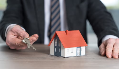 How to Gain a Competitive Advantage with Bridge Loans