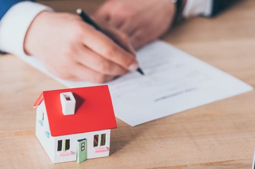 The Difference Between Hard Money Loans and Bridge Loans