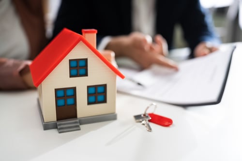 7 Benefits of Offering Single-Family Rental Financing to Your Clients