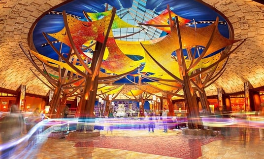 MOHEGAN-SUN-LOBBY