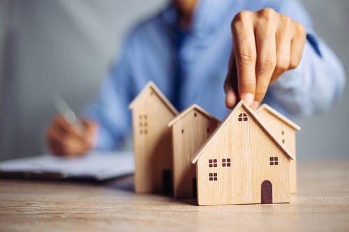 Mitigating Risks with Bridge Loans for Brokers