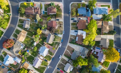 Single-Family vs. Multi-Family Investments: A Broker’s Guide