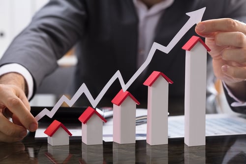 How to Build a Long-Term Investment Strategy: A Broker’s Guide