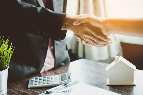 Essential Qualities to Look For in a Real Estate Lender