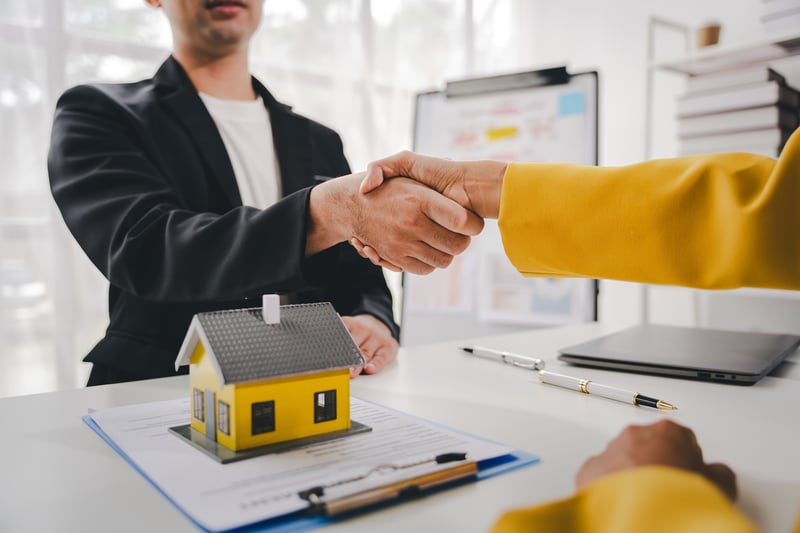 The Broker’s Guide to Winning Business with Fix and Flip Investing