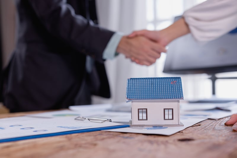 Why Real Estate Brokers Rely on Bridge Loans to Close More Deals