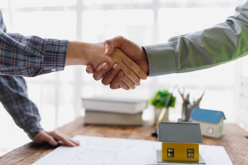 How Brokers Can Build Repeat Business with DSCR Loans