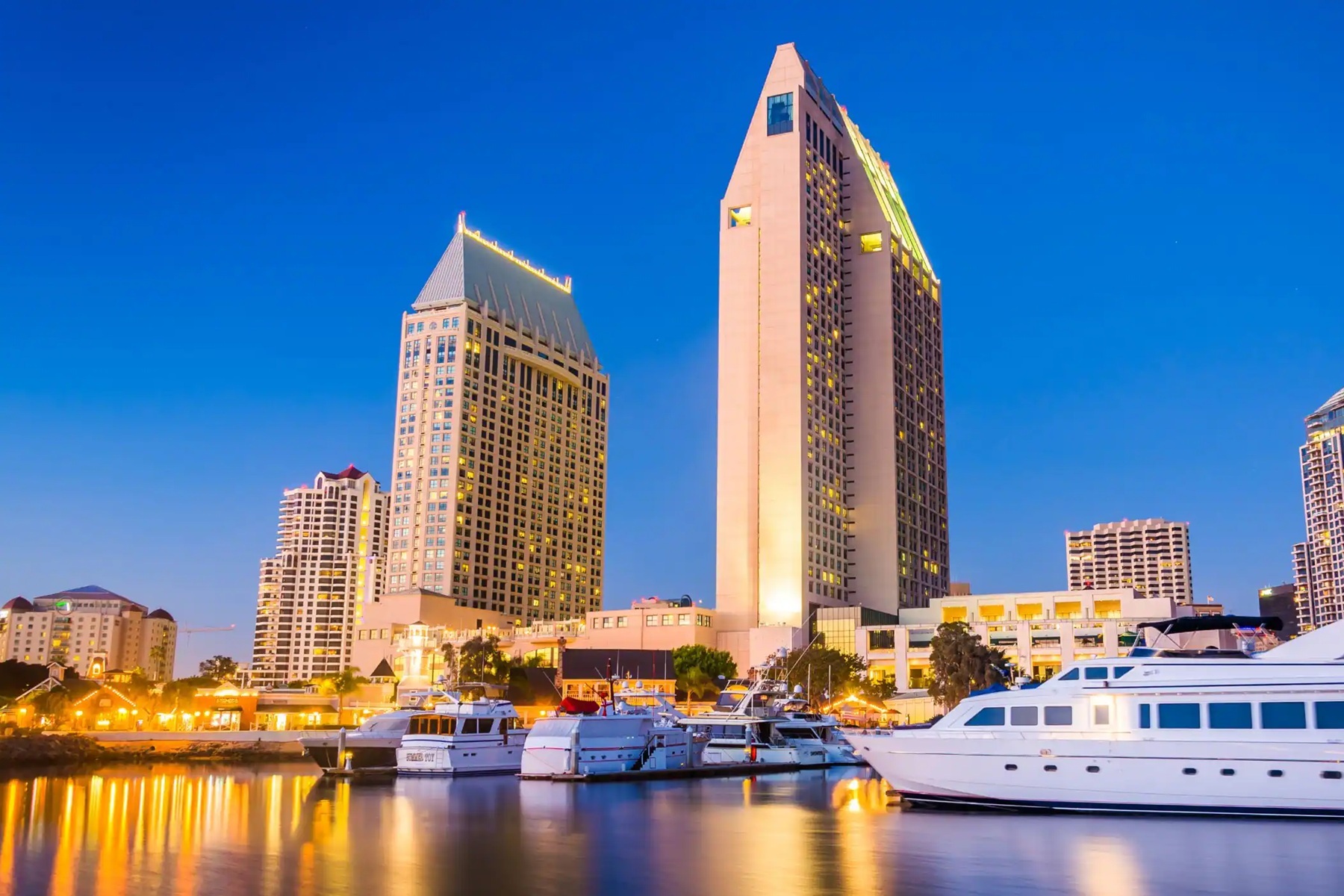 Meet the Structured Finance Group at the MBA CREF Expo in San Diego!
