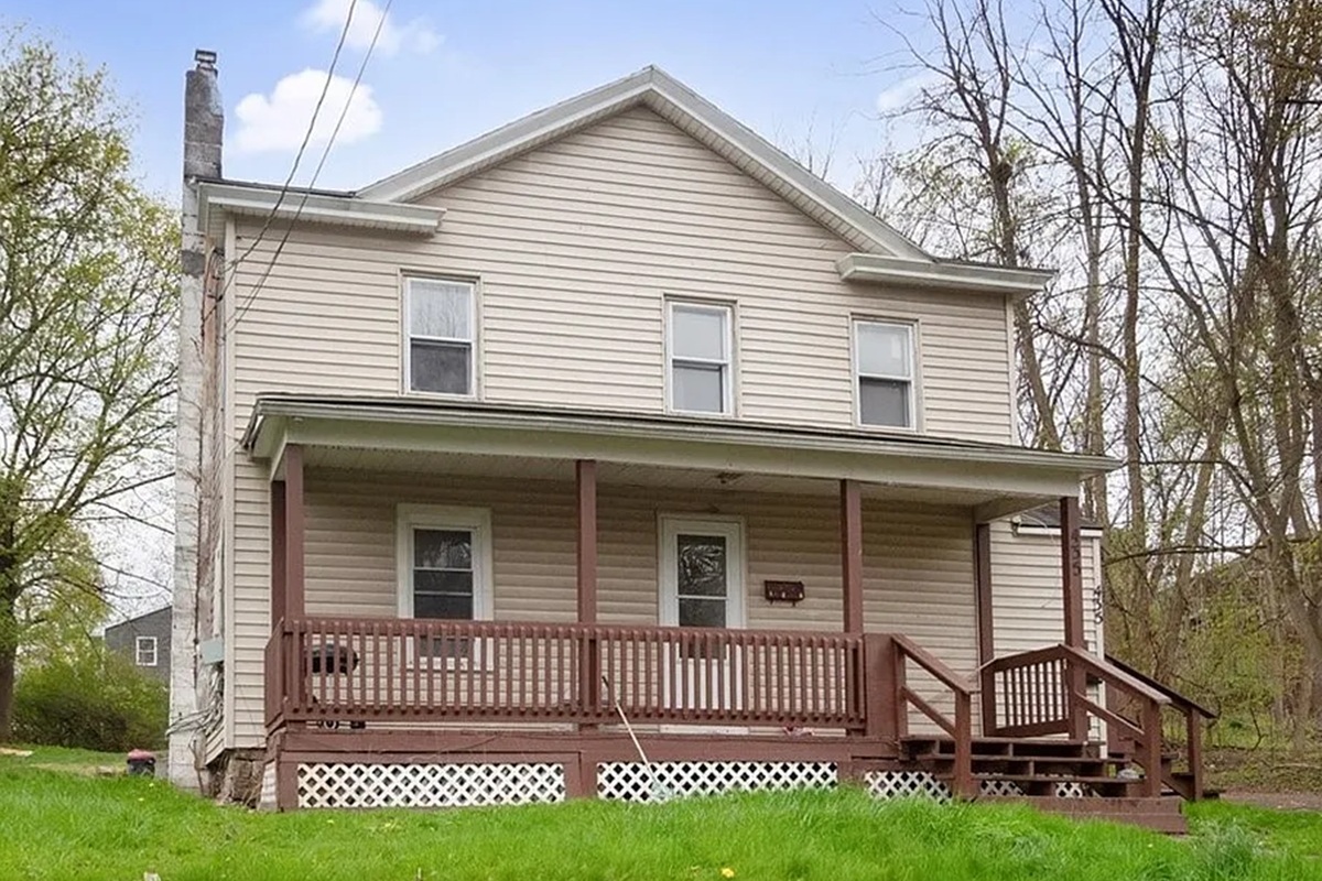 Check Out This Property in Newark, NY!