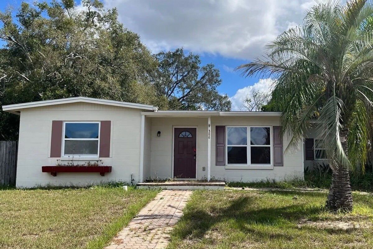 Don't Miss This Property in Spring Hill, FL!