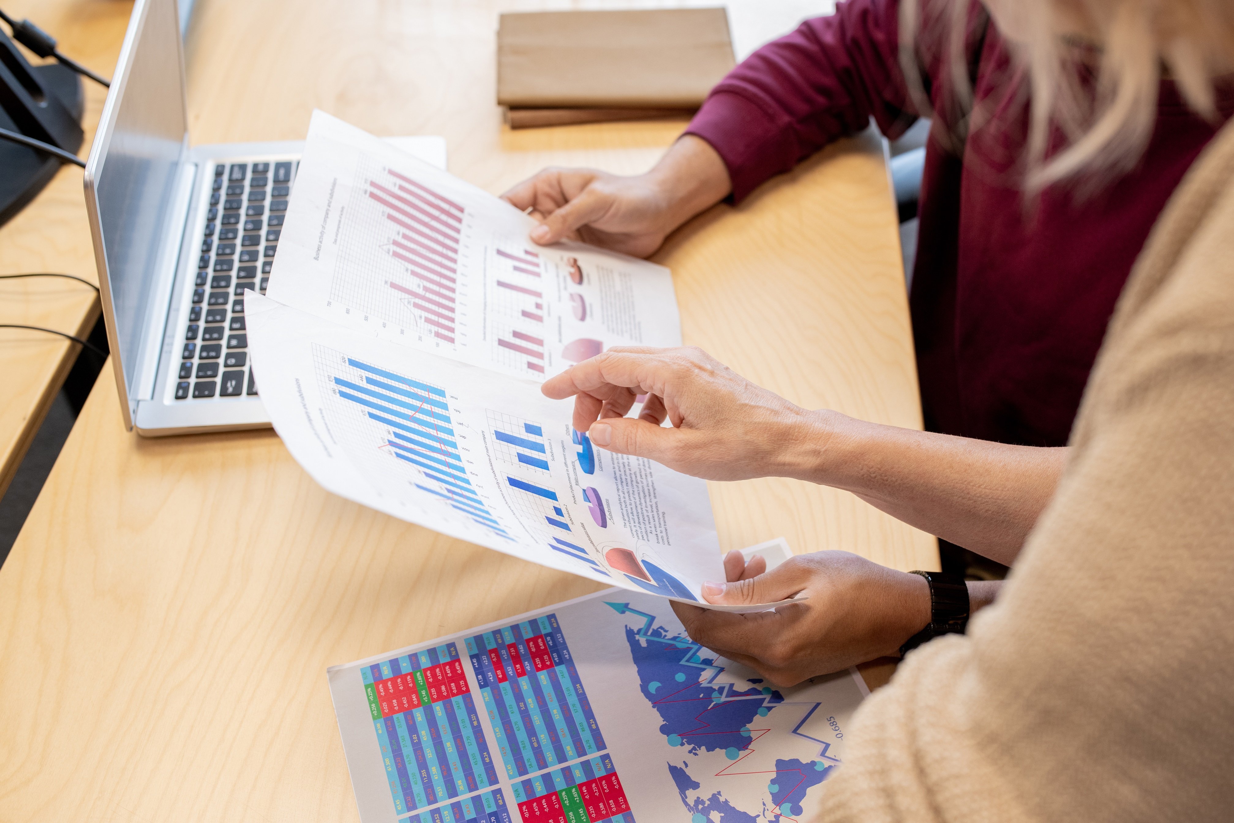 The Benefits of Working with a Direct Lender vs. a Broker-to-Broker Setup